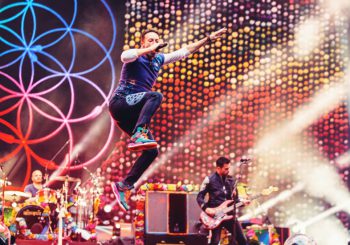 Meriahnya Konser Coldplay di Singapura